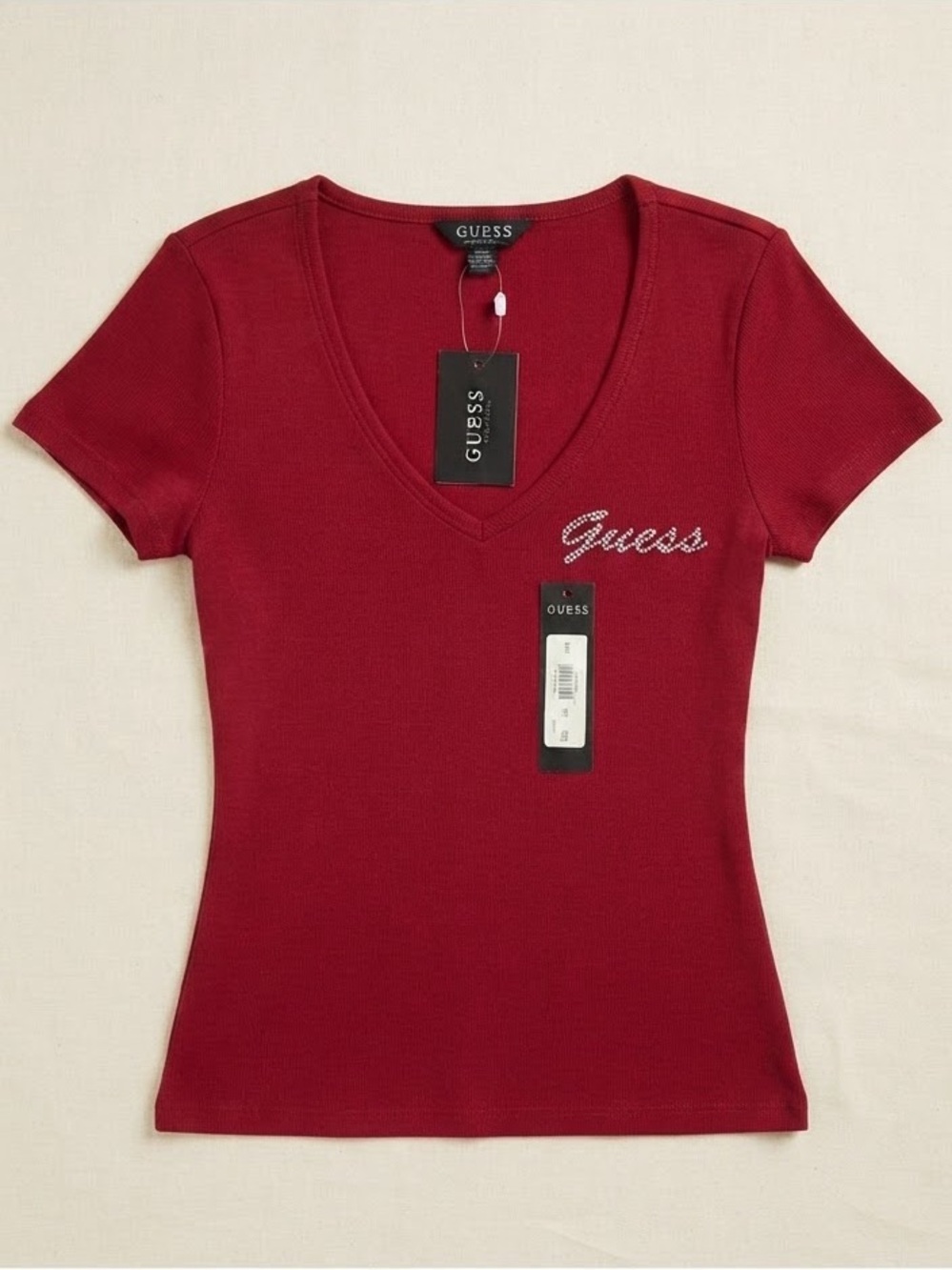 NWT GUESS Red Ribbed Rhinestone Logo V-Neck Short Sleeve Top / Size Small